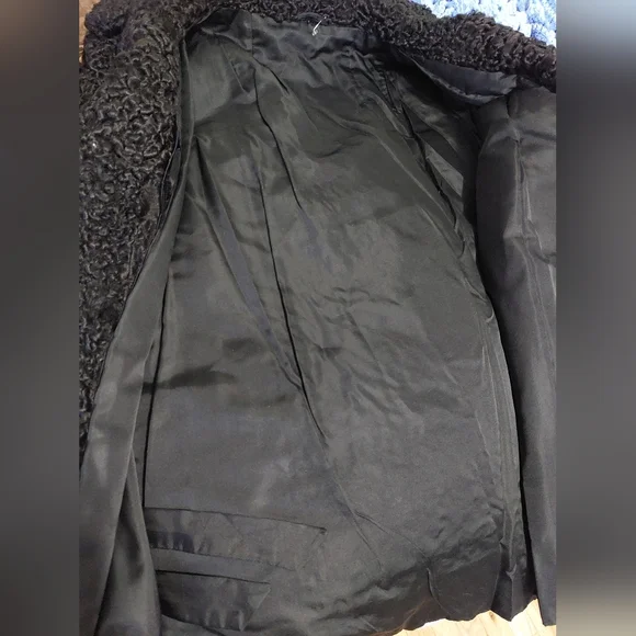 SOLD - Vintage Black Persian Fur Midi Coat - Medium - Excellent condition - Picture 9 of 10